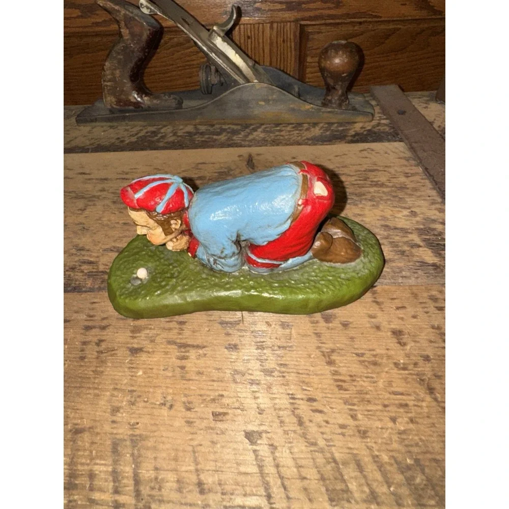 Vintage Funny Golfer Figurine Blowing Golf Ball in Hole Great Gift For Golfers‎